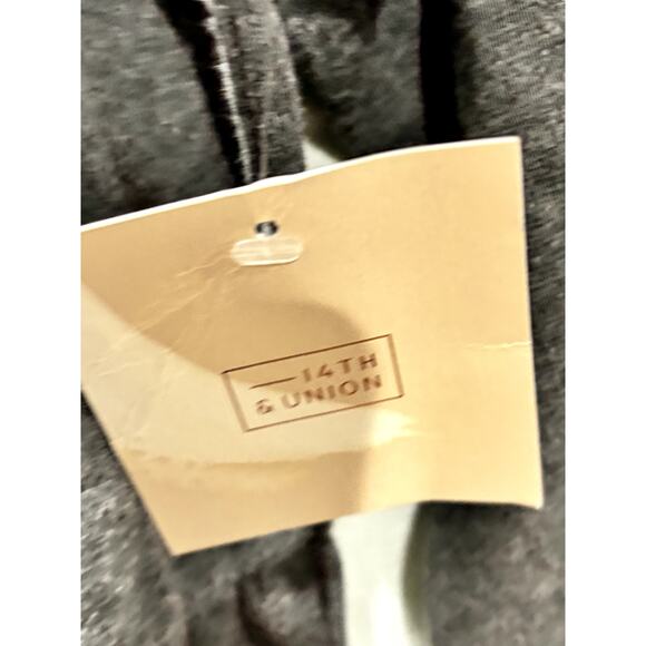 14th & UNION Women's Grey Peplum Hem Crewneck Sweater Sz M - Picture 6 of 7